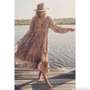 Spell & The Gypsy Collective Rumour Print Elle Gown in Dusty Pink, Size Medium